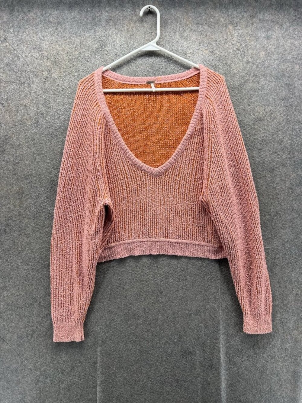 Free People Sweater Womens Medium Pink V Neck Chunky Knit Cropped Pullover
